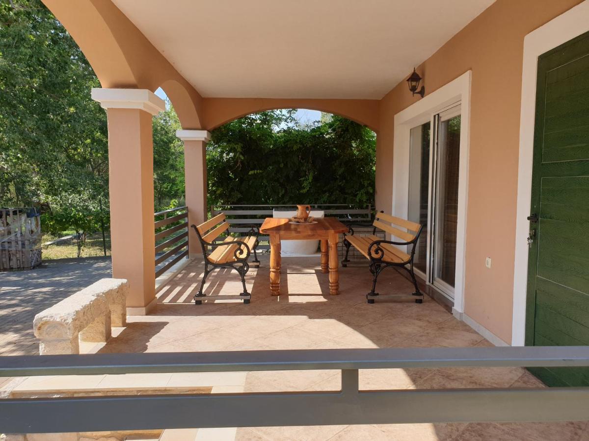 Holiday Home Borna Nin Exterior photo