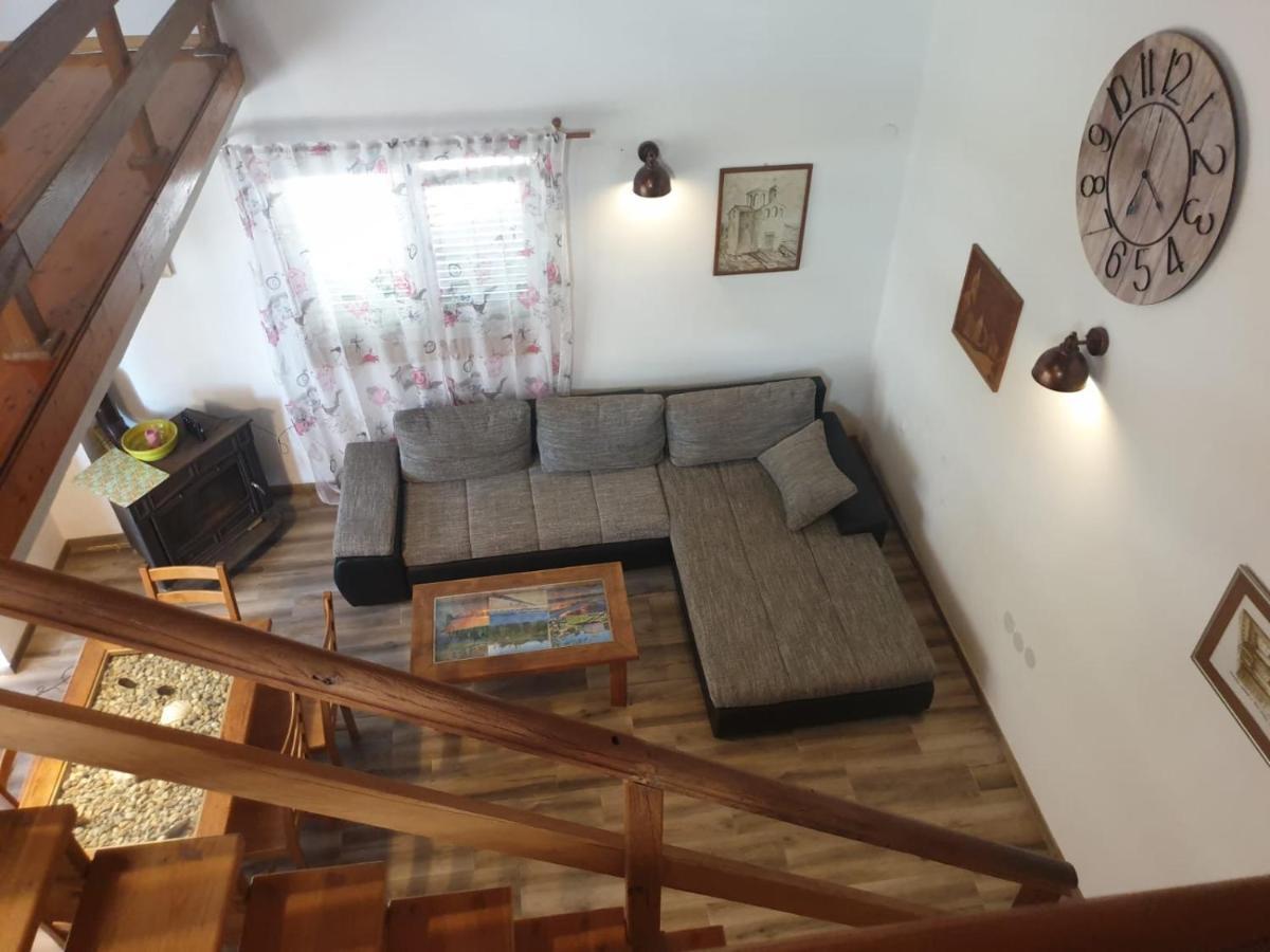 Holiday Home Borna Nin Exterior photo