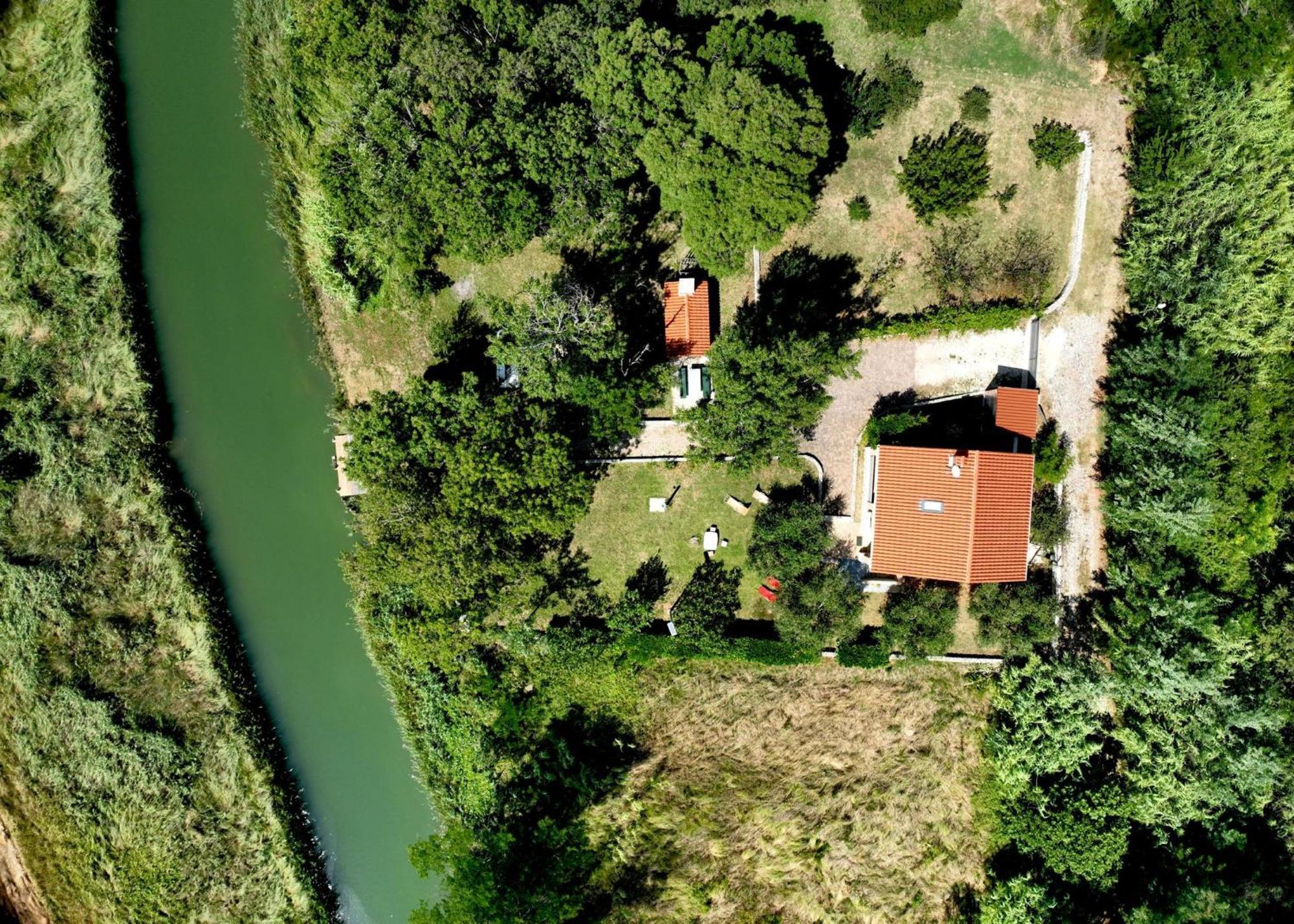 Holiday Home Borna Nin Exterior photo