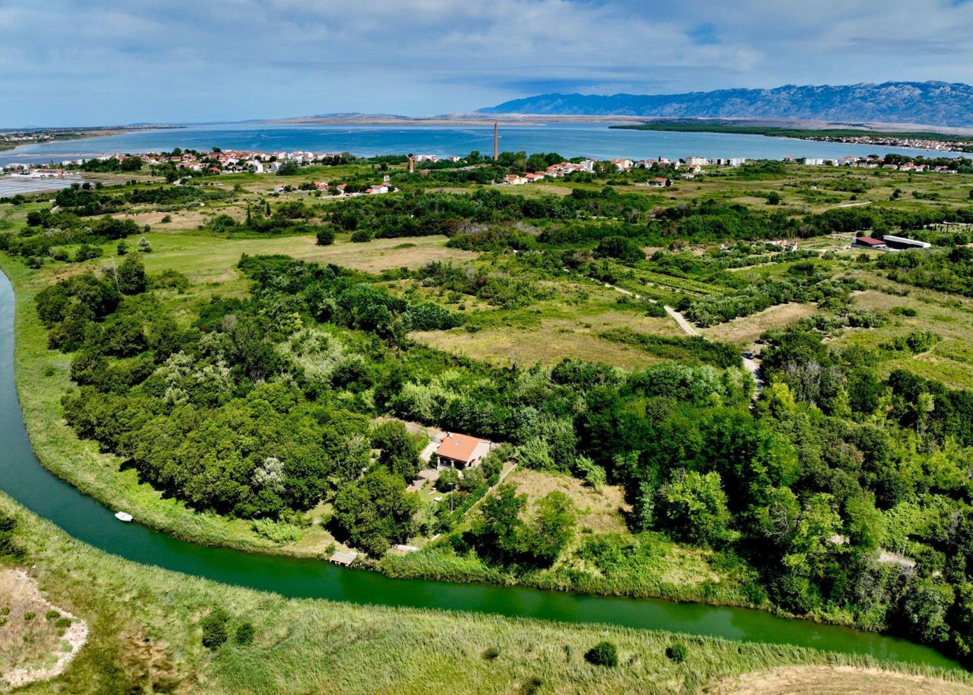 Holiday Home Borna Nin Exterior photo