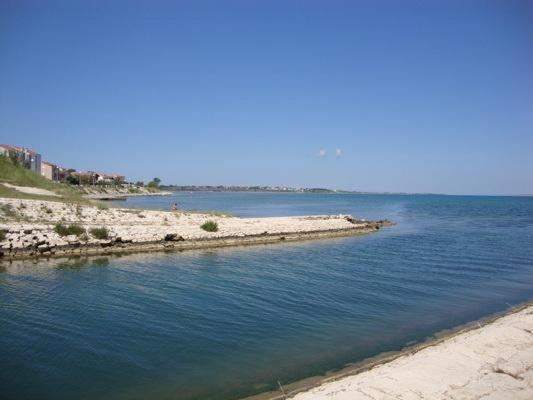 Holiday Home Borna Nin Exterior photo